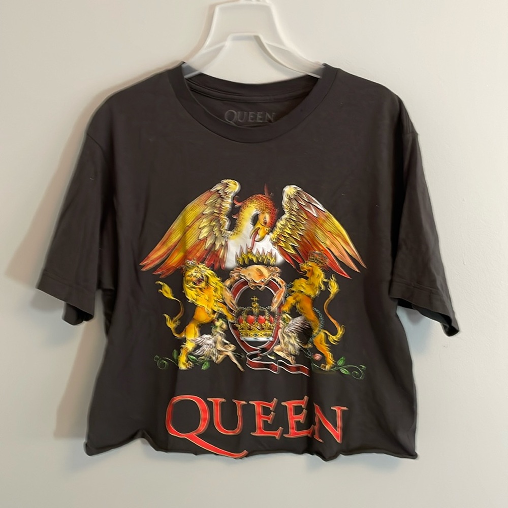 Queen official merch T-shirt